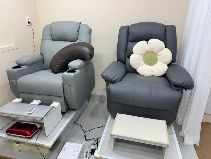Green Nail interior and parking information