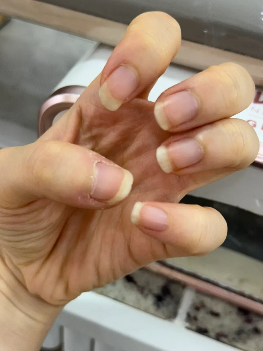 August monthly nail-art information
