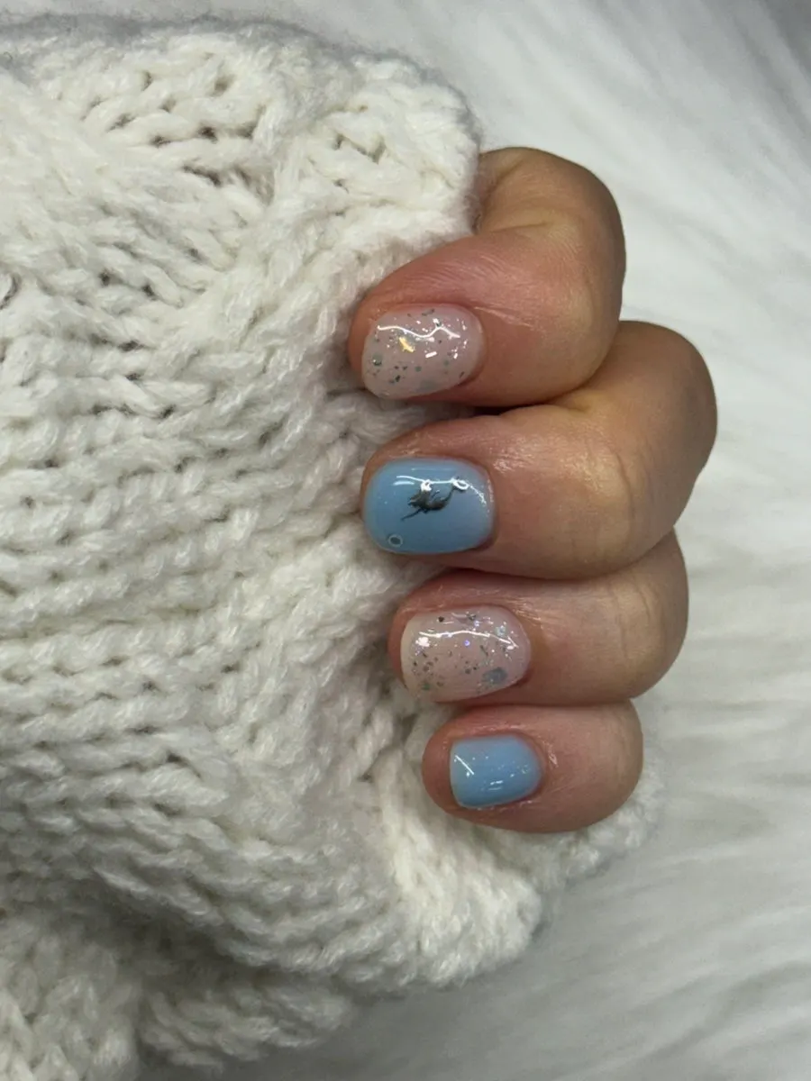 Monthly nail art customized with stickers