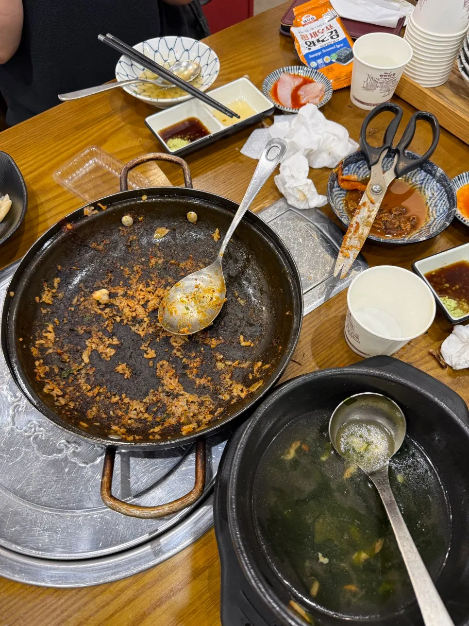 Table at Donghae Bada Hoetjip after finishing the meal