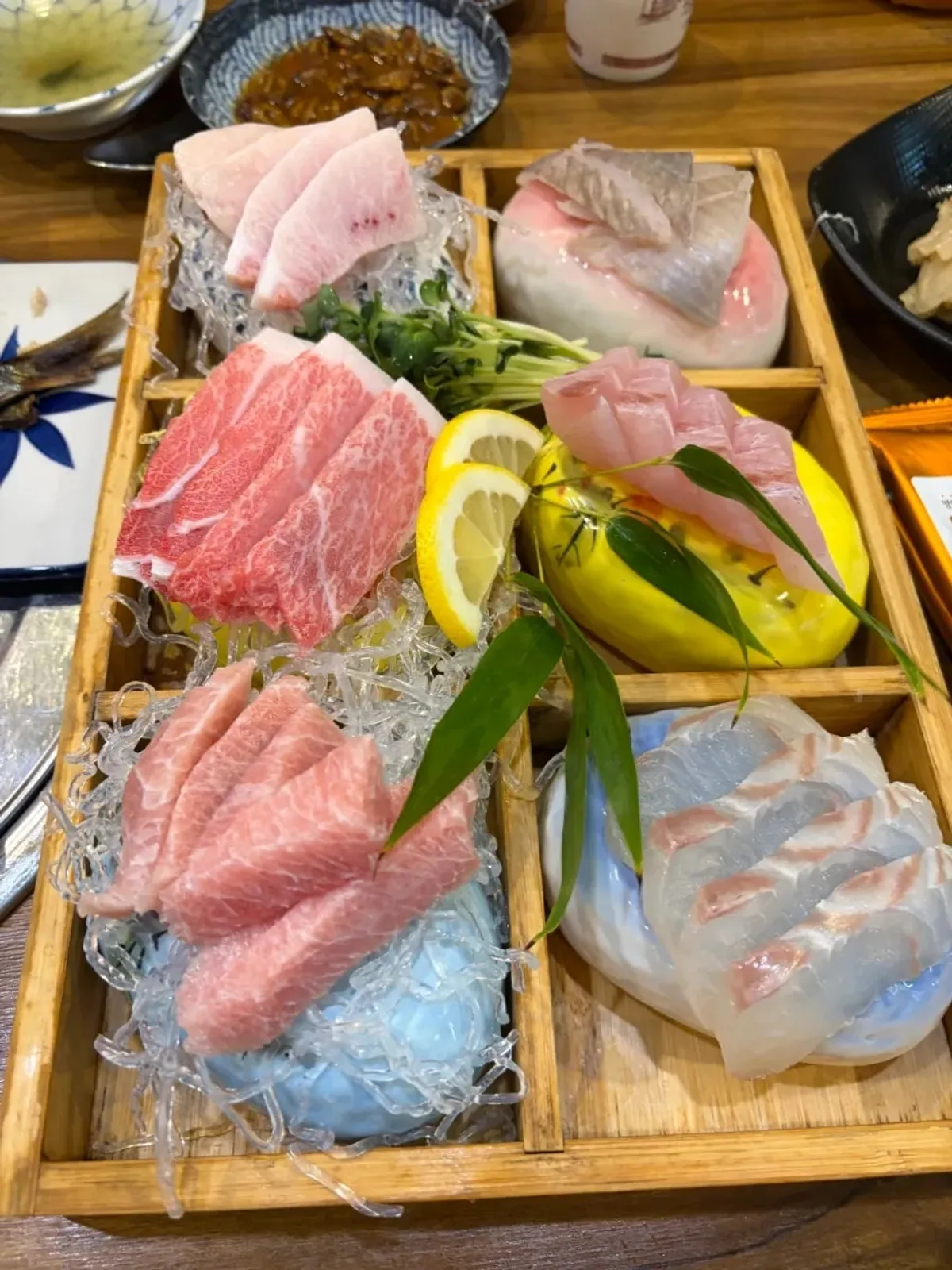 Assorted sashimi platter with mideoh and tuna