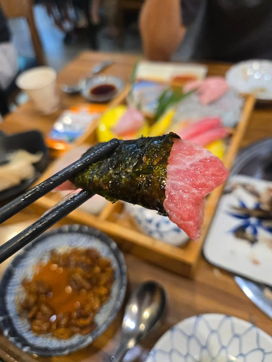 Assorted sashimi with flounder and dodari