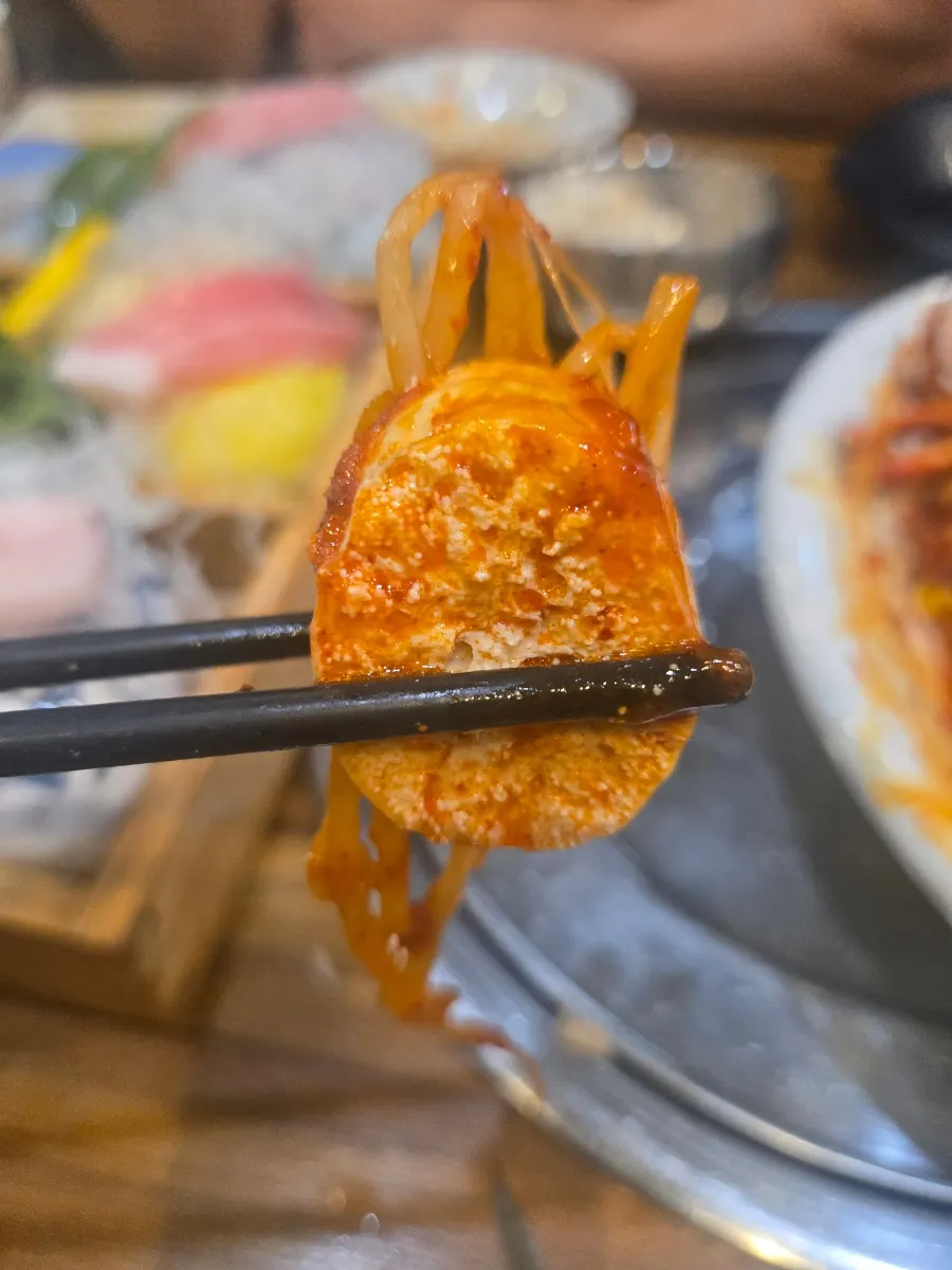 Roe and bean sprouts served in the seafood stew