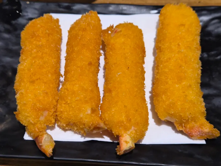 Four pieces of snow crab tempura from the review event
