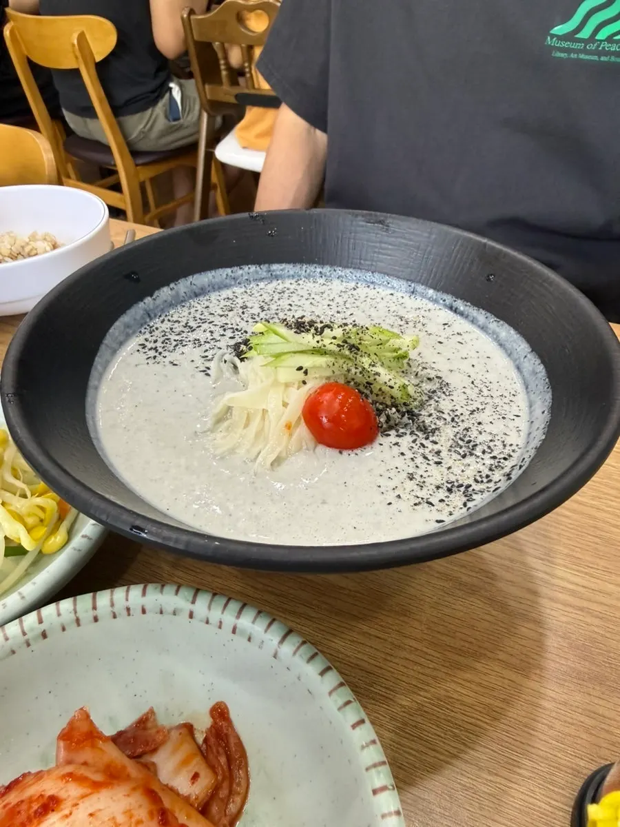 Food from a visit to Baekcheongu Kalguksu Yongin Dongbaek Branch