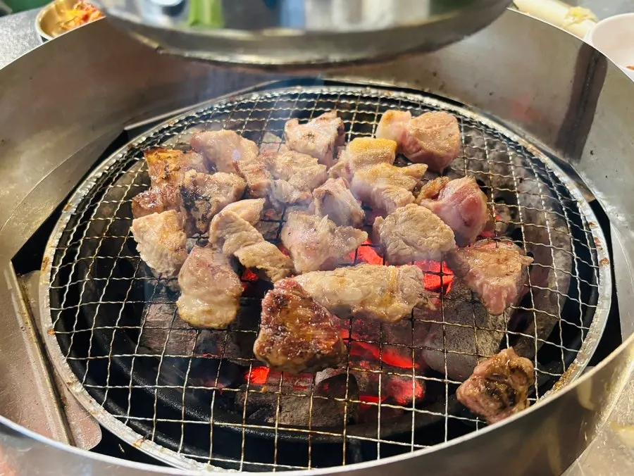 An evening meal at Dongbaek Hanokjip with the baby