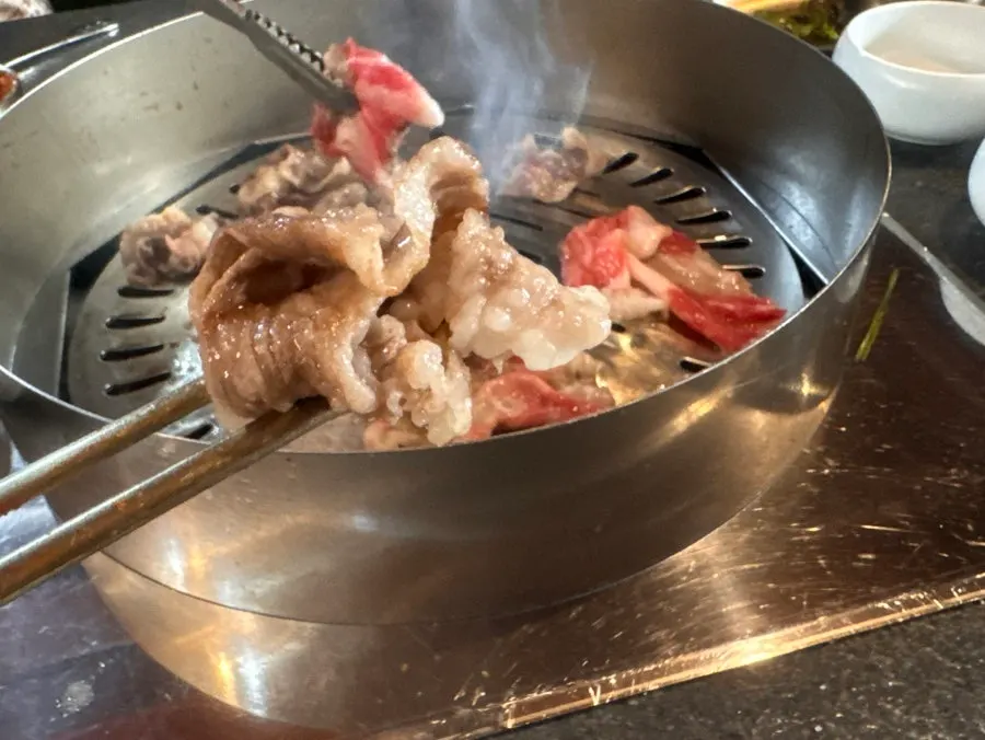 A pack of hanwoo brisket (chadolbaegi) from Dongbaek Hanokjip
