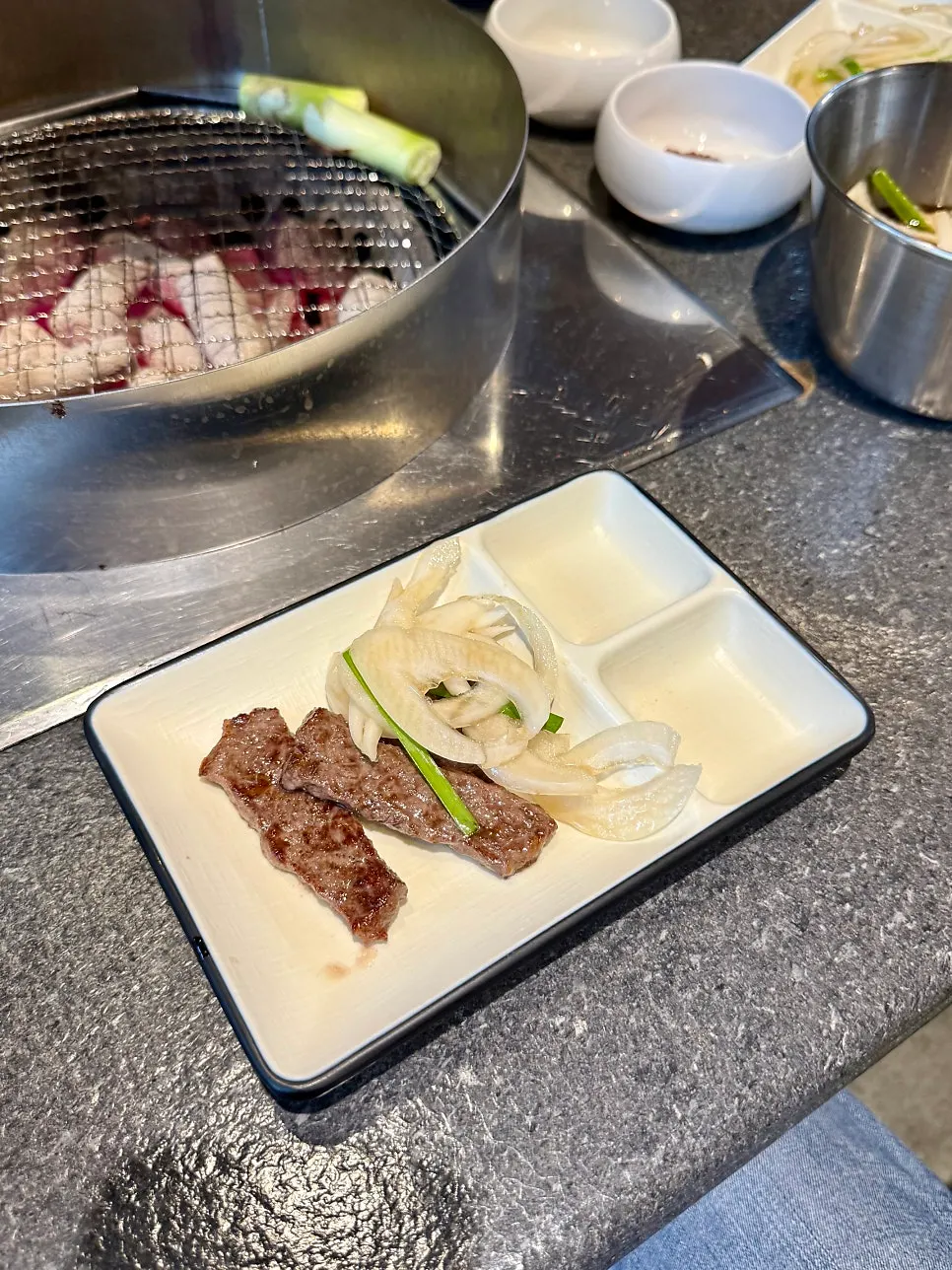A piece of charcoal-grilled hanwoo sirloin