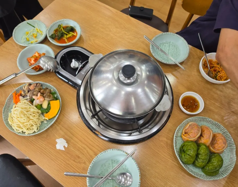 Meal with barley rice and dumplings