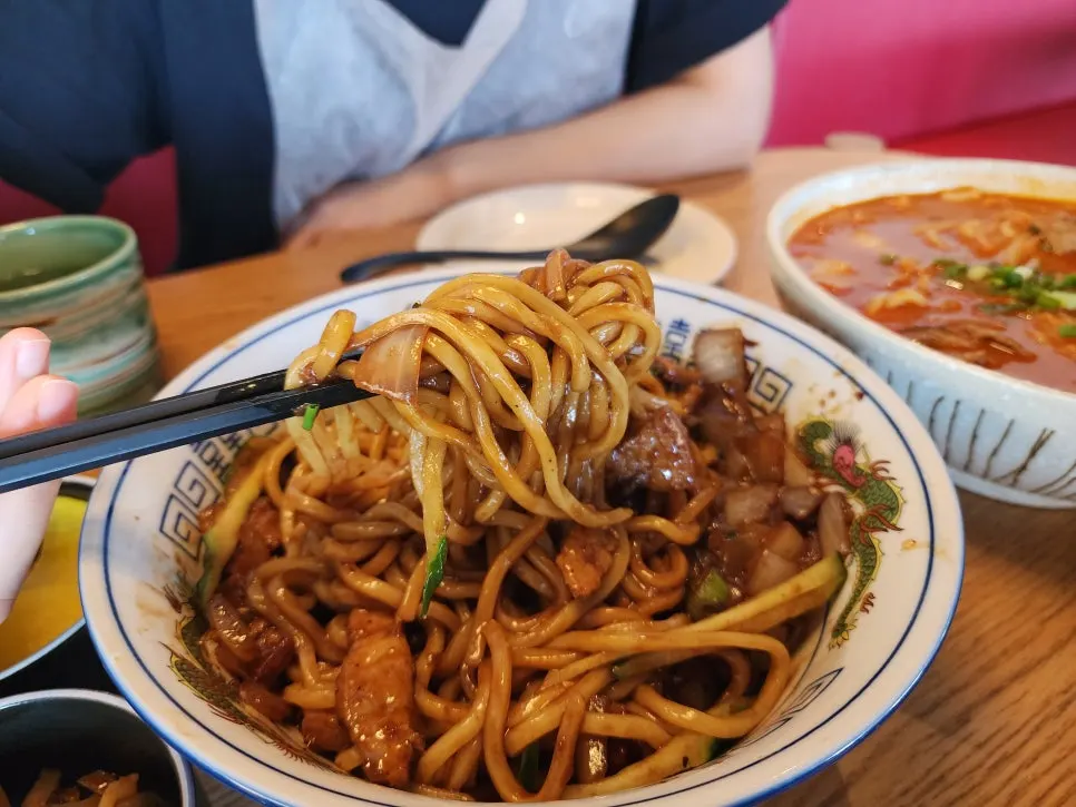 Mixed suran ganjajang noodles