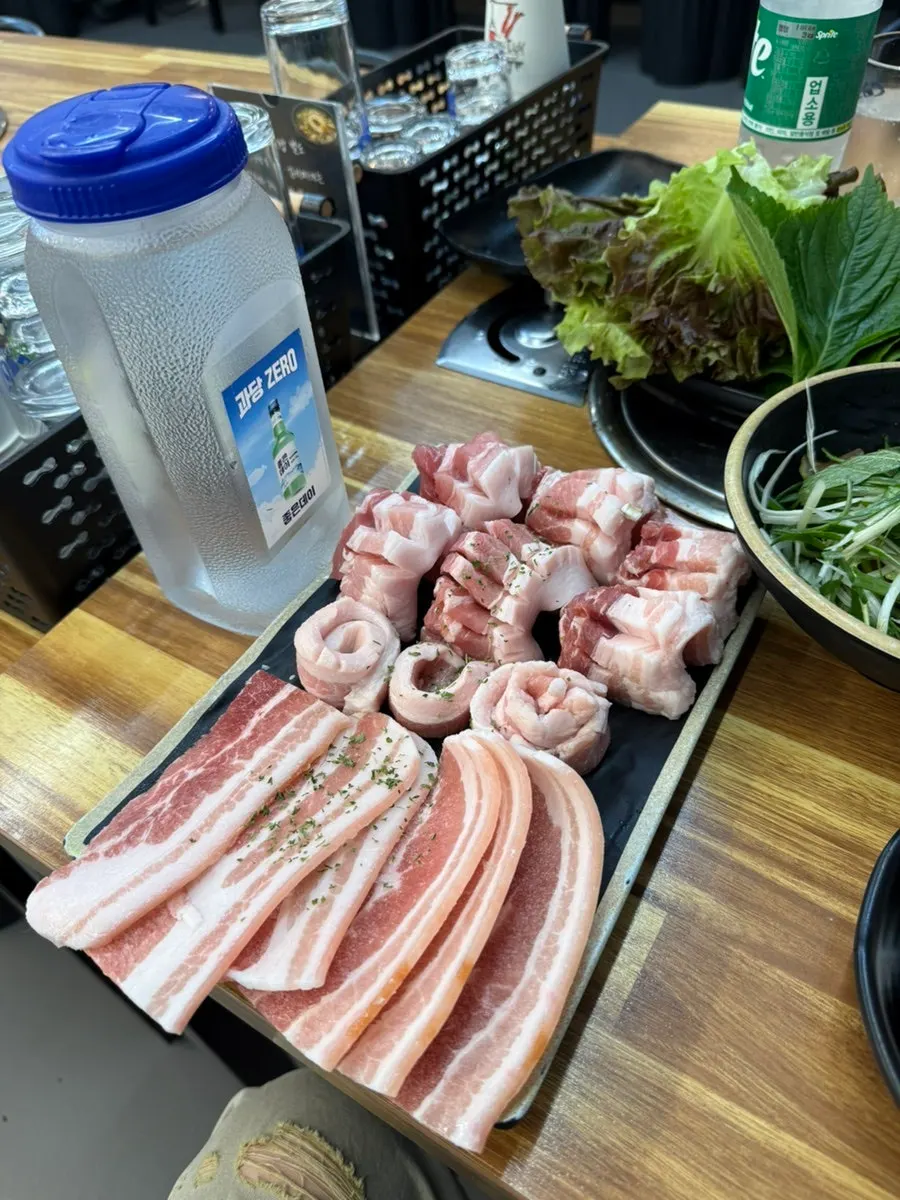 돼지모둠 반판 생고기 구성