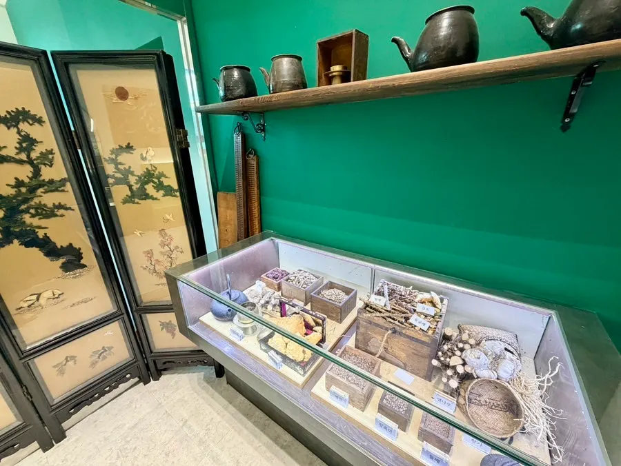 Antique-style props displayed in the dining room