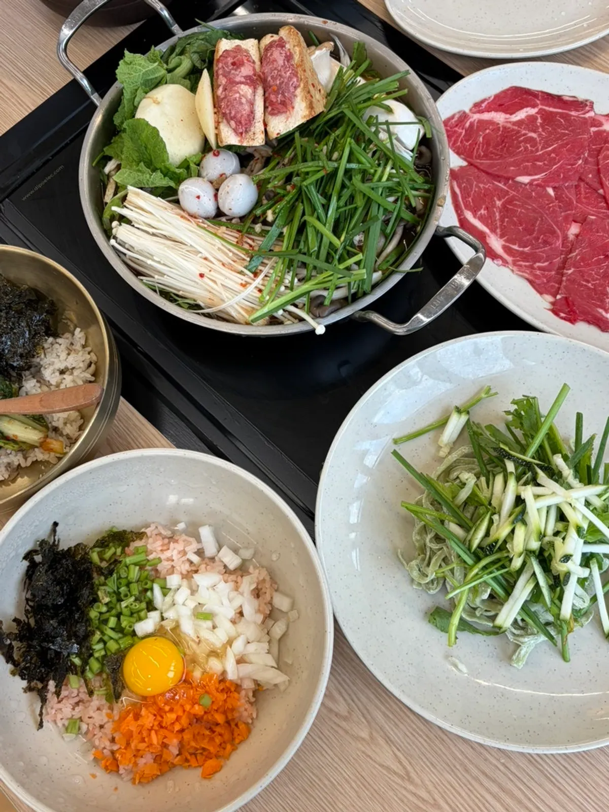 동춘당 샤브칼국수 2인 상차림