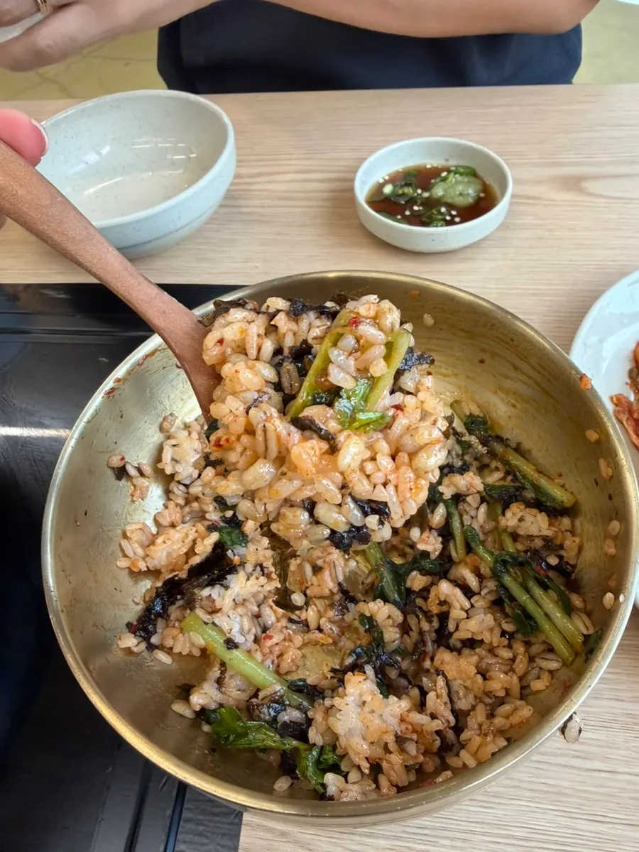샤브칼국수와 함께 나온 열무 비빔밥