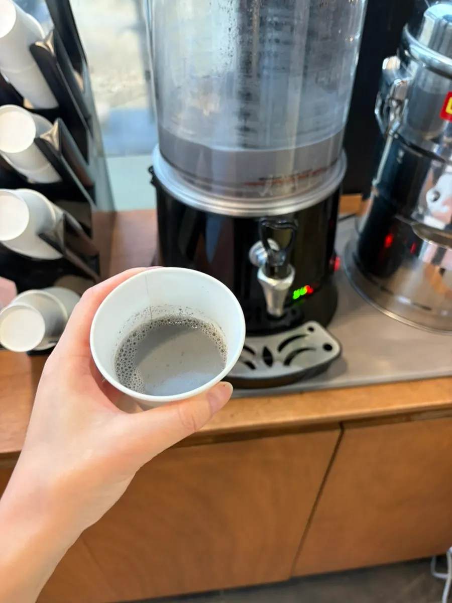 식사 후 마신 흑임자 두유