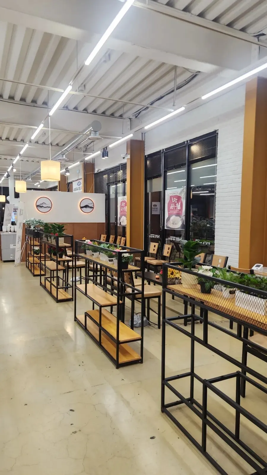 Interior with a waiting area and baby chairs