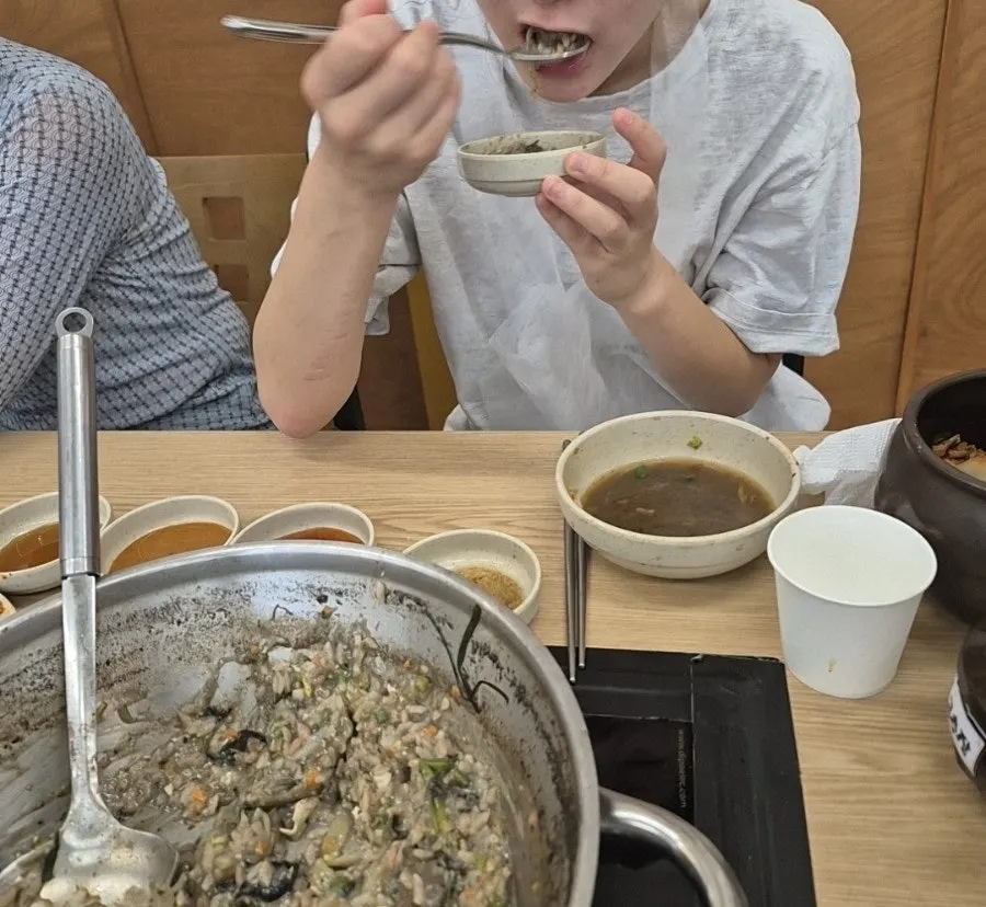 완성된 동춘당 마무리 죽