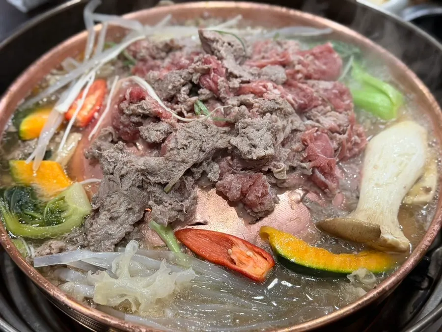 Bulgogi ya cocido con el caldo justo