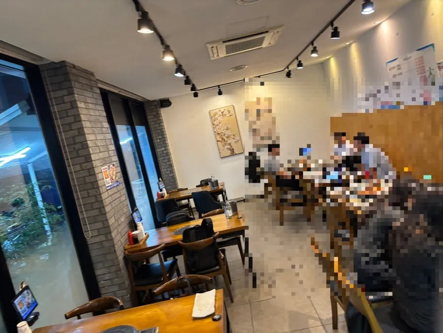 Basic table setting at Donghae Bada Hoetjip