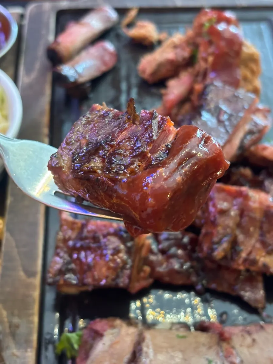 Remaining spare ribs with fries