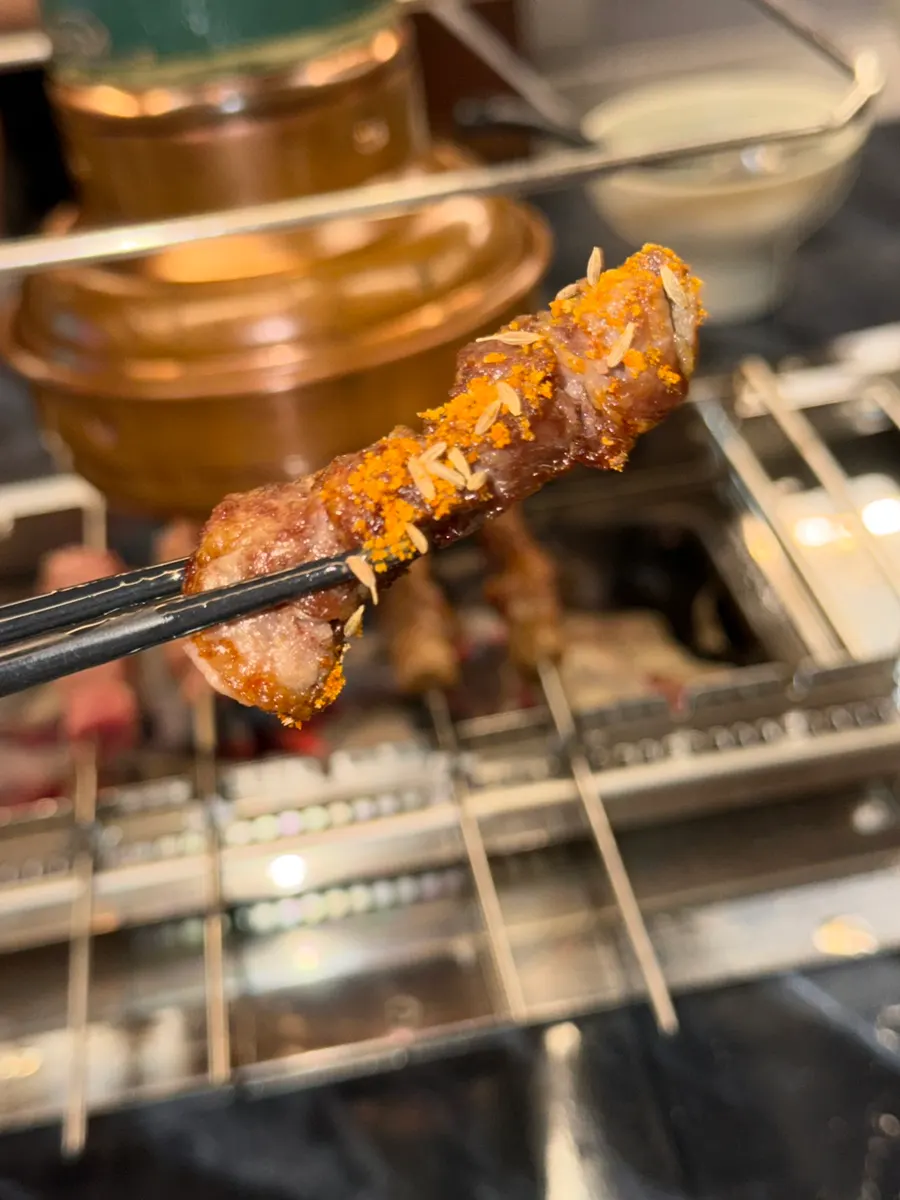 Golden-browned wangkkochi with cumin powder