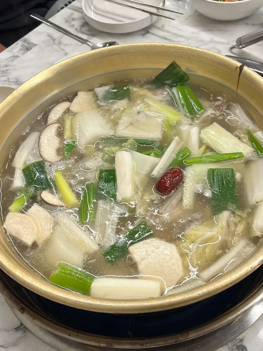 Dak hanmari pot simmering with clear broth
