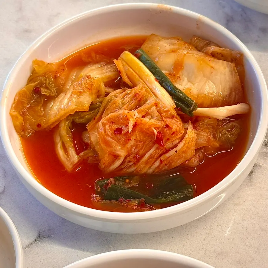김치 반찬 접시