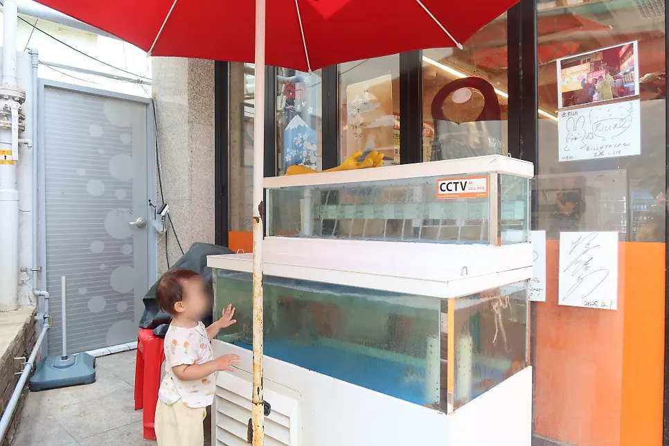 Exterior of Sunhuine Bindaetteok on the Dongdaemun dak hanmari alley