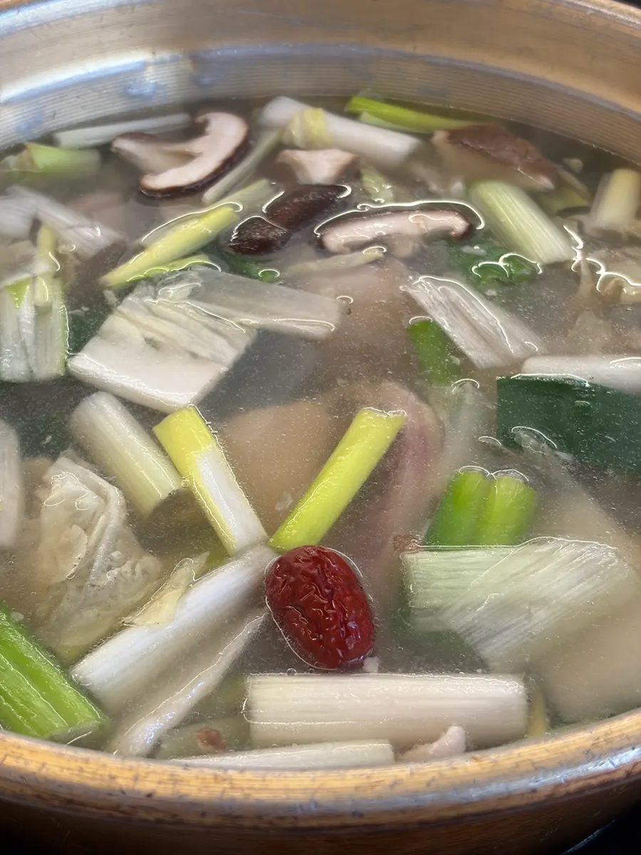 Dak hanmari bubbling away as it cooks