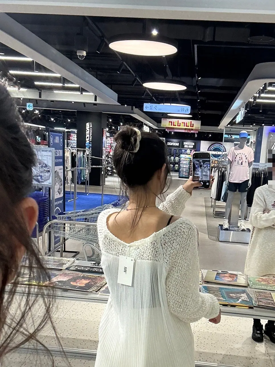 Tried-on knit and checked skirt