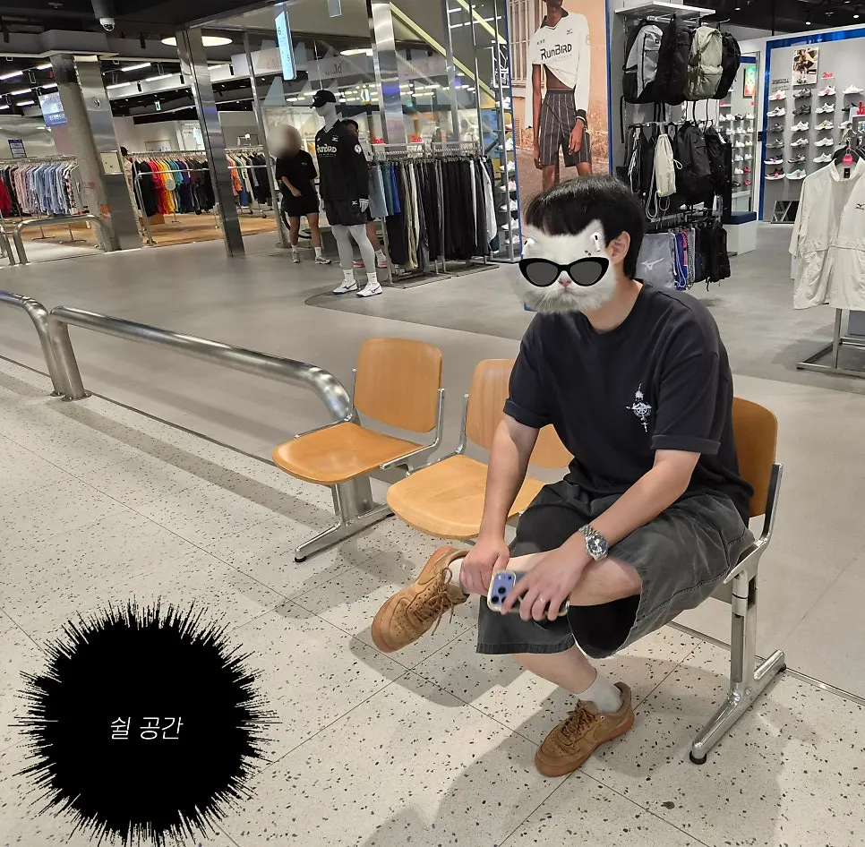 Viva Trade shop space on the fifth floor of the Dundaun building