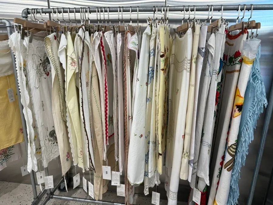 Women’s vintage dresses and skirts