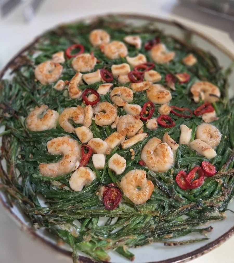 탱글한 초계비빔칼국수 면발