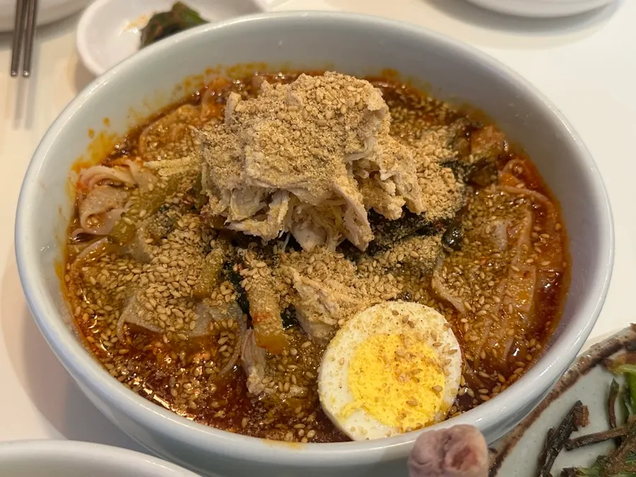 칼국수와 함께 먹은 김치