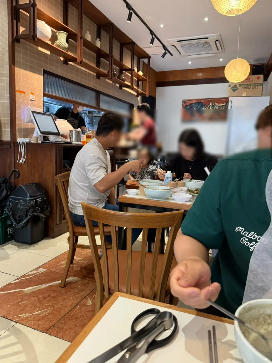 Donggok Jemyeon dining hall packed with customers