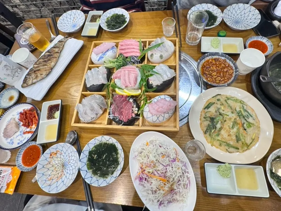 The two red-fleshed fish sashimi that were the tastiest