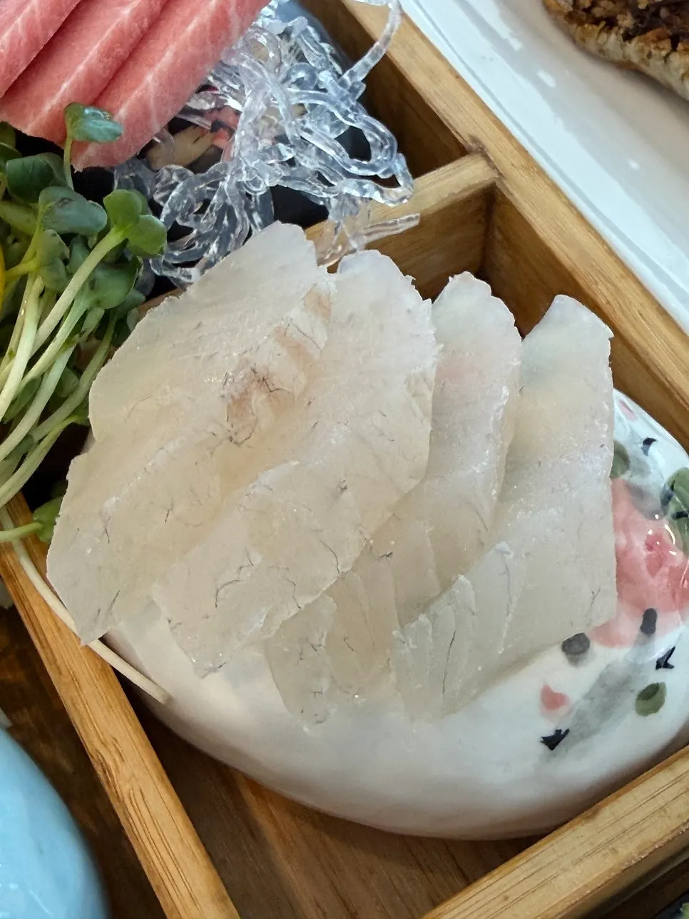 제철회와 참다랑어회 모둠 접시