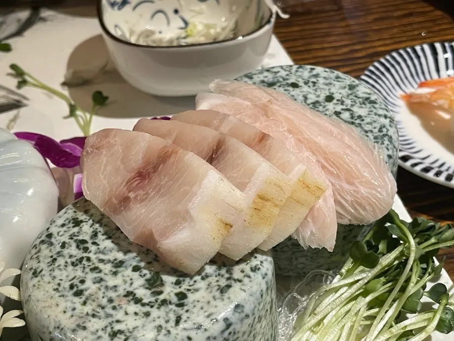 숙성참치 무한리필 상차림