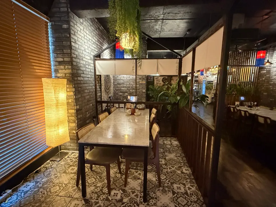 주명당 6인석 룸 좌석