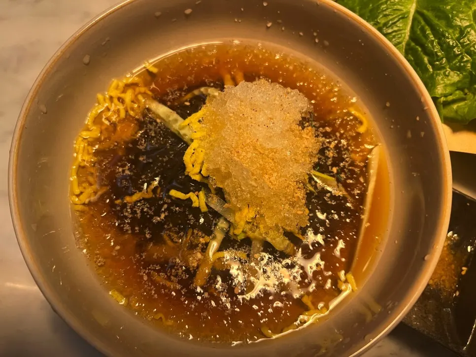 살얼음 올라간 물냉면 한 그릇
