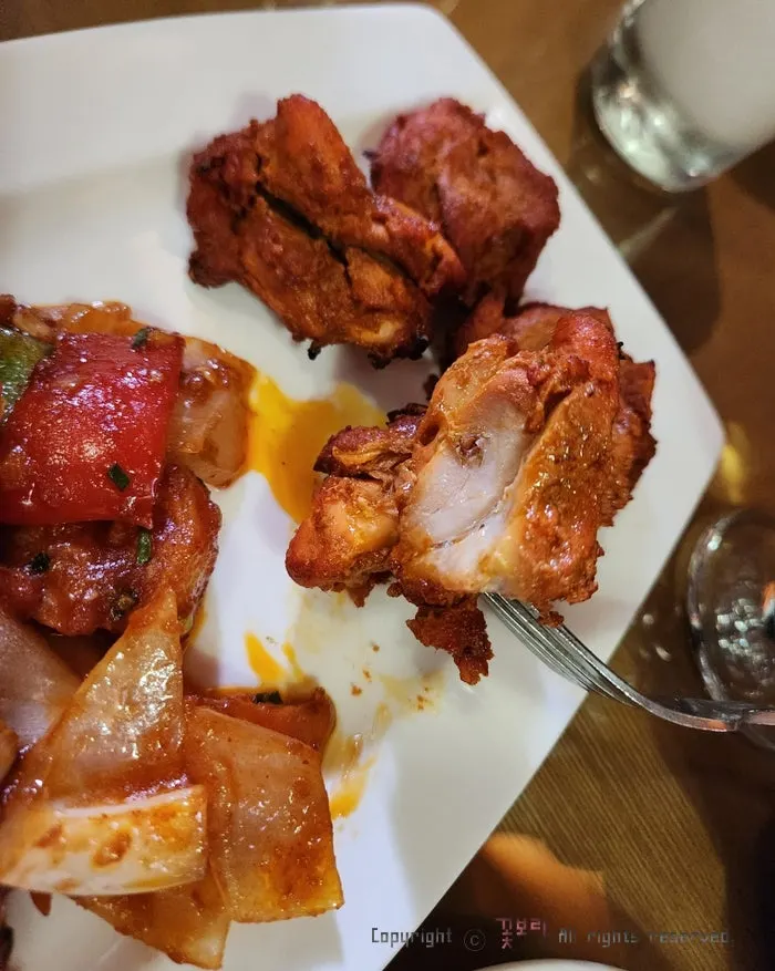 새우칠리와 치킨티카 구성