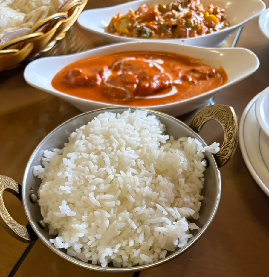 Golden brown garlic naan