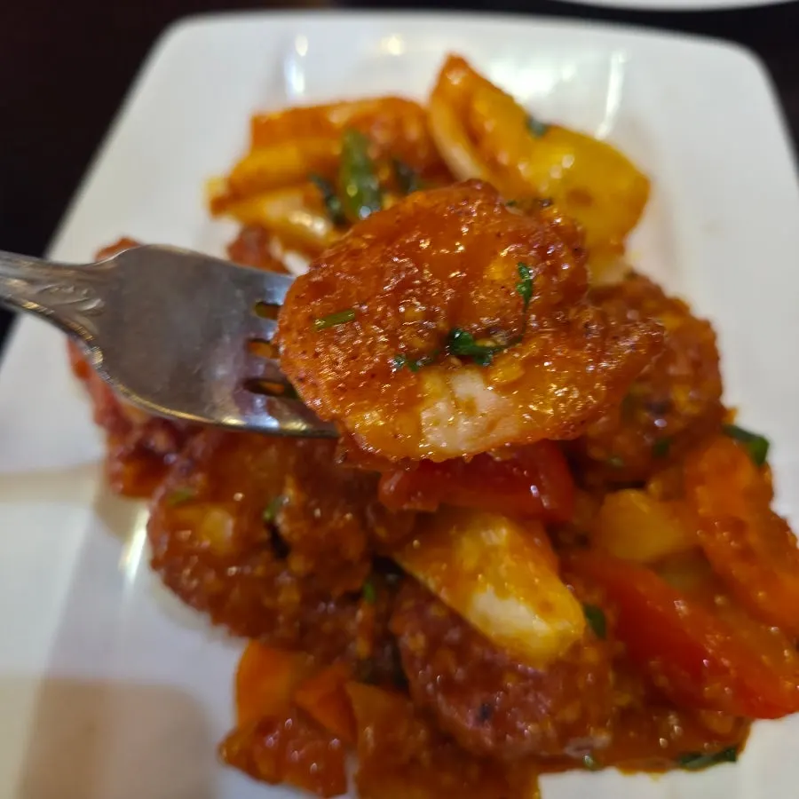 Spicy seasoned shrimp chili