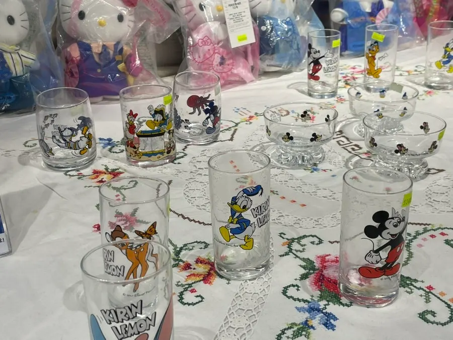 Character goods displayed in the trinket zone