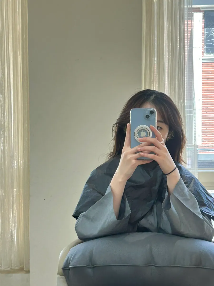 Reddish brown hair before coloring