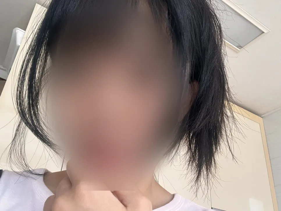 Close-up of the eye area before the lash lift