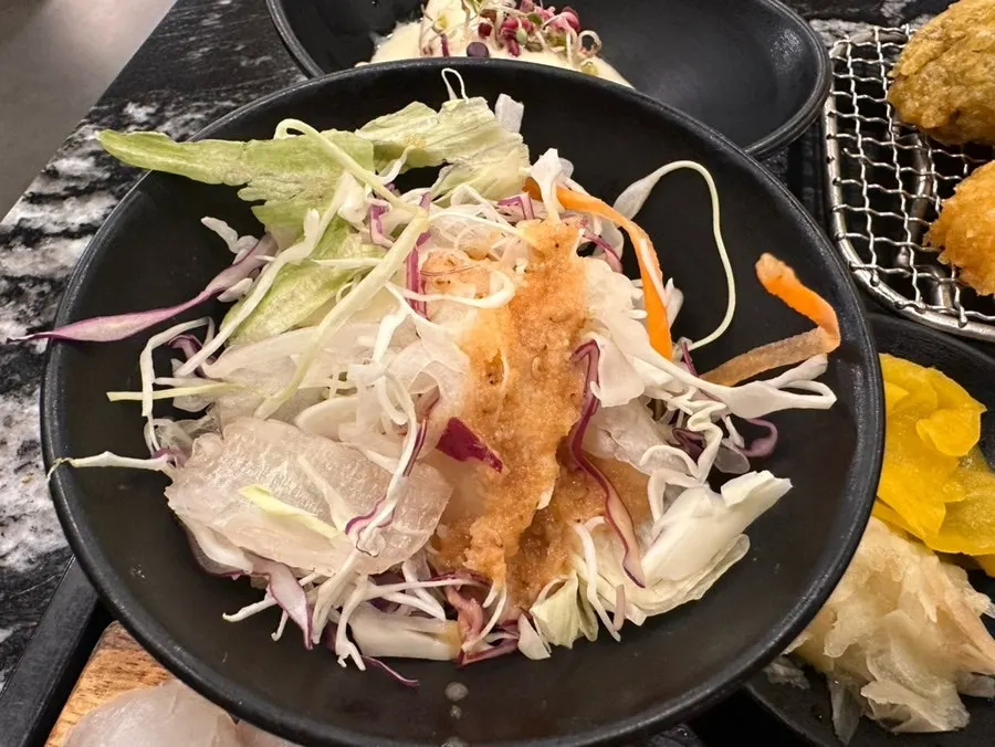 Udon and salad served with the sushi set