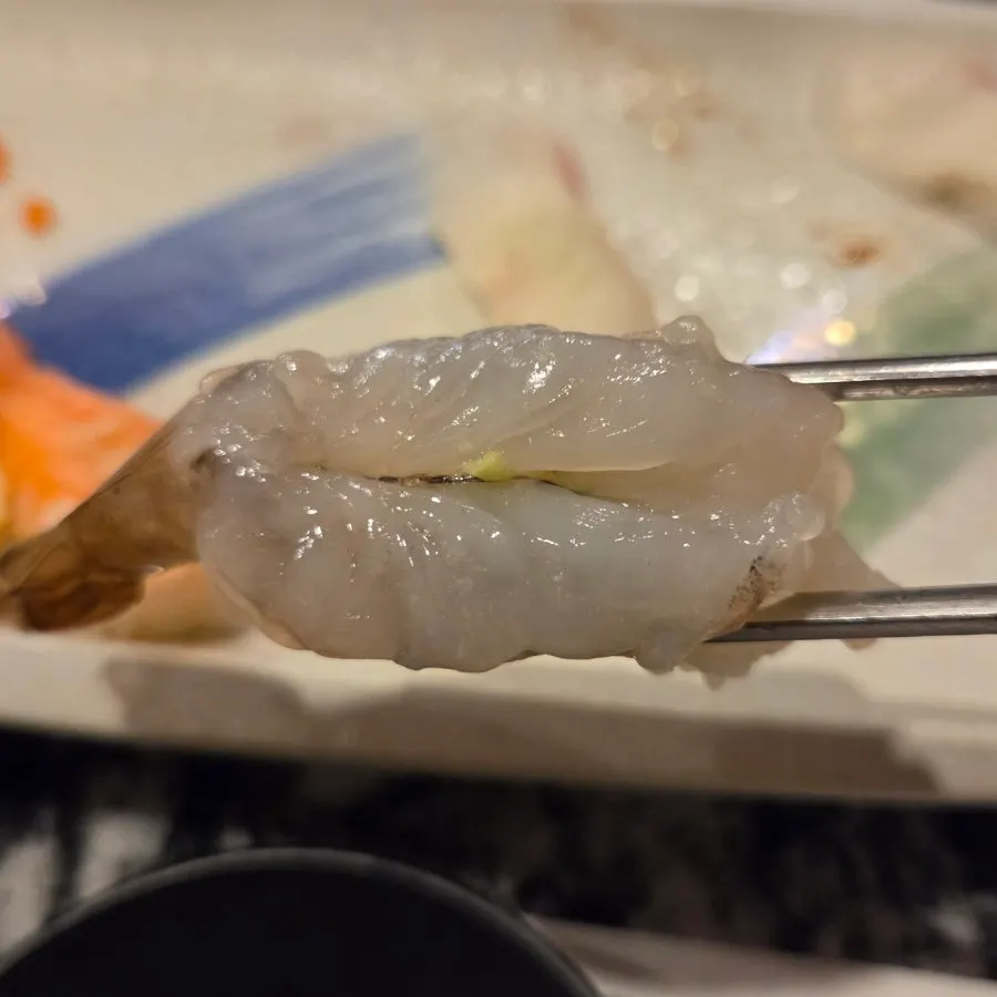 Sushi de gamba escaldada y gamba cruda