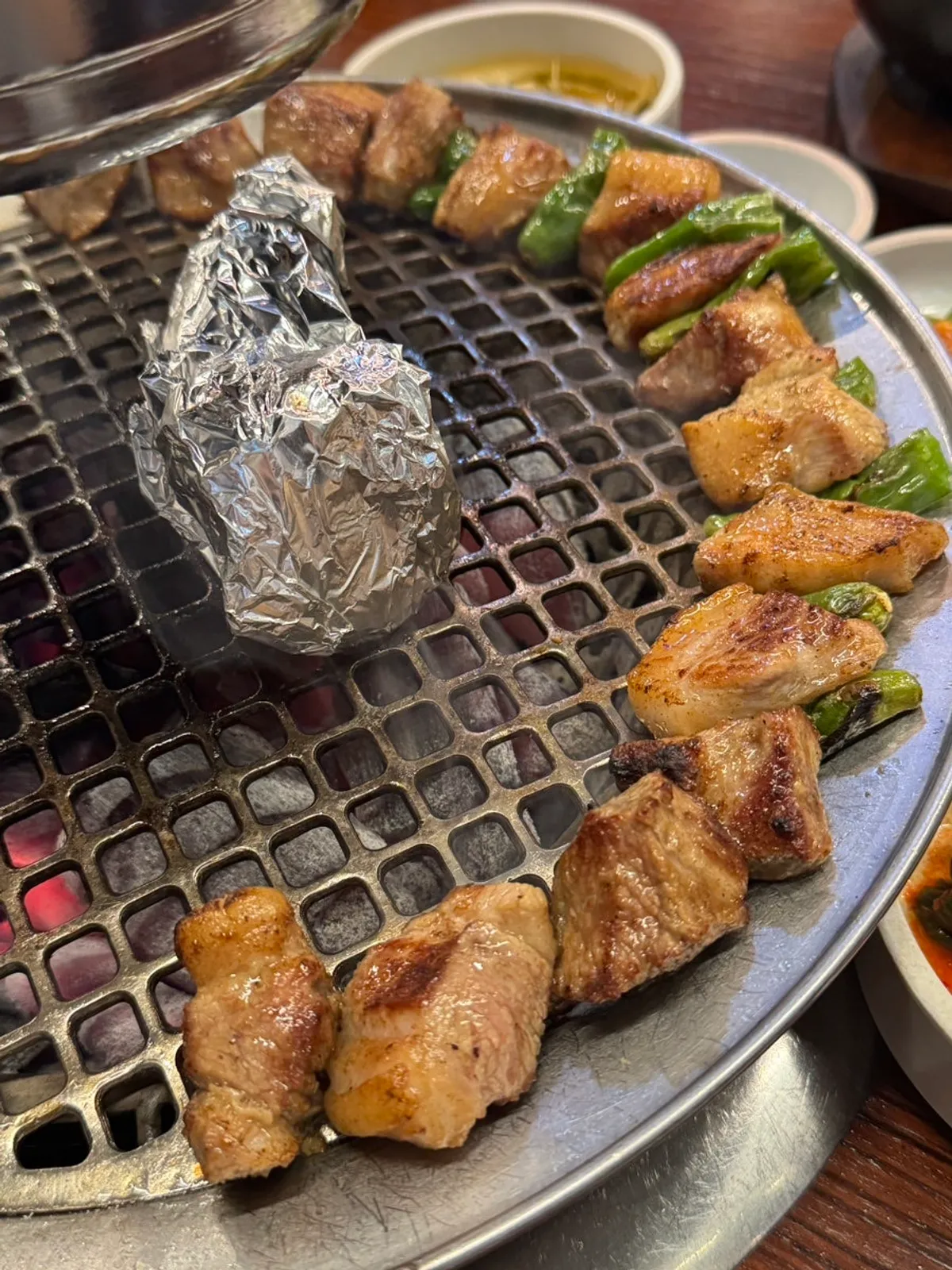 Gabrisal sliced into bite-sized pieces on a plate