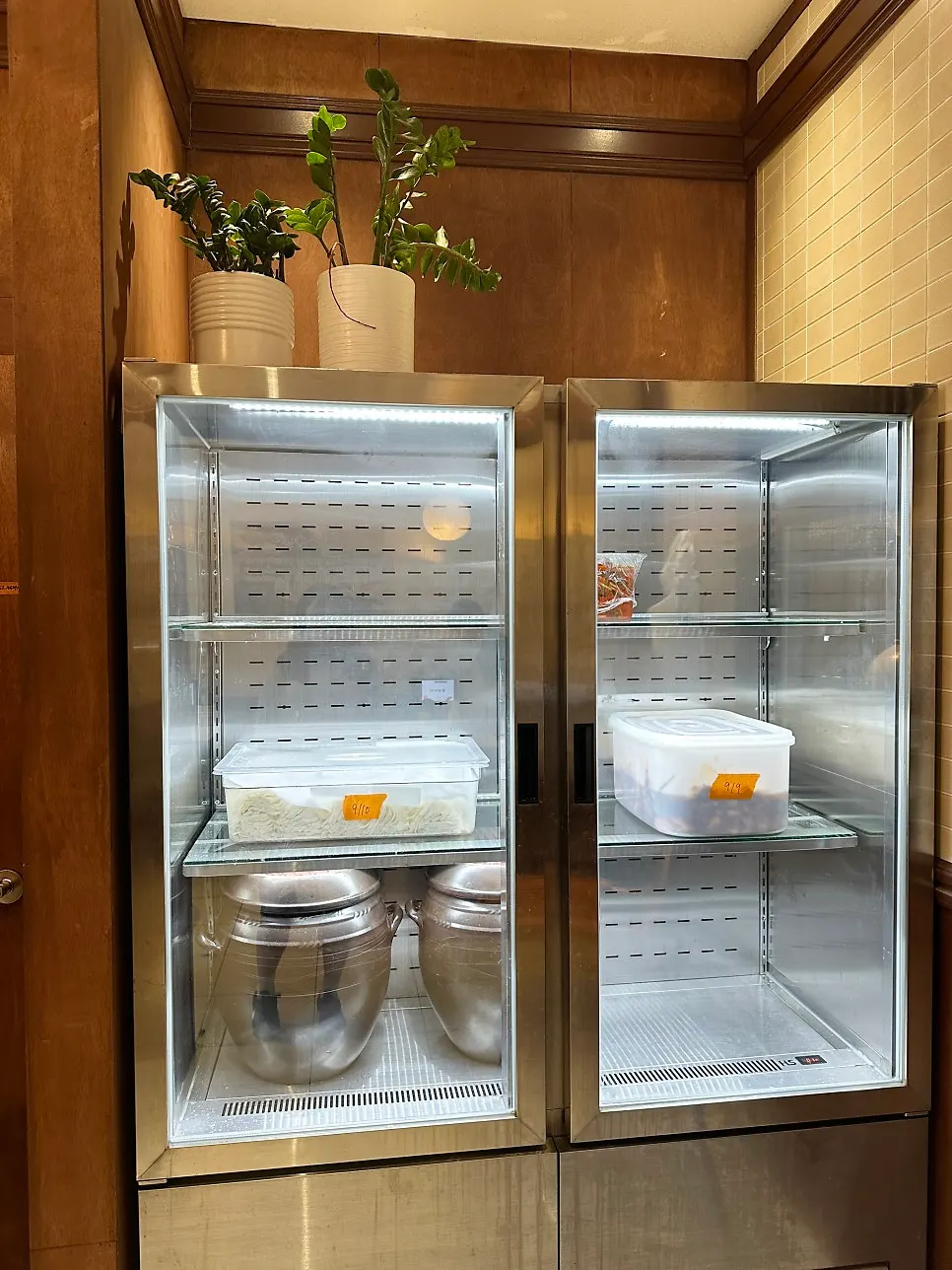 Homemade-noodle aging chamber tucked in the store